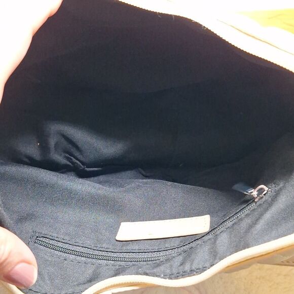 Cream color quilted shoulder bag asos - Picture 7 of 8